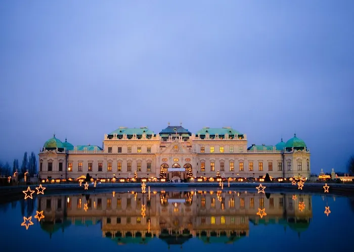 Luxe View Schoenbrunn Suite