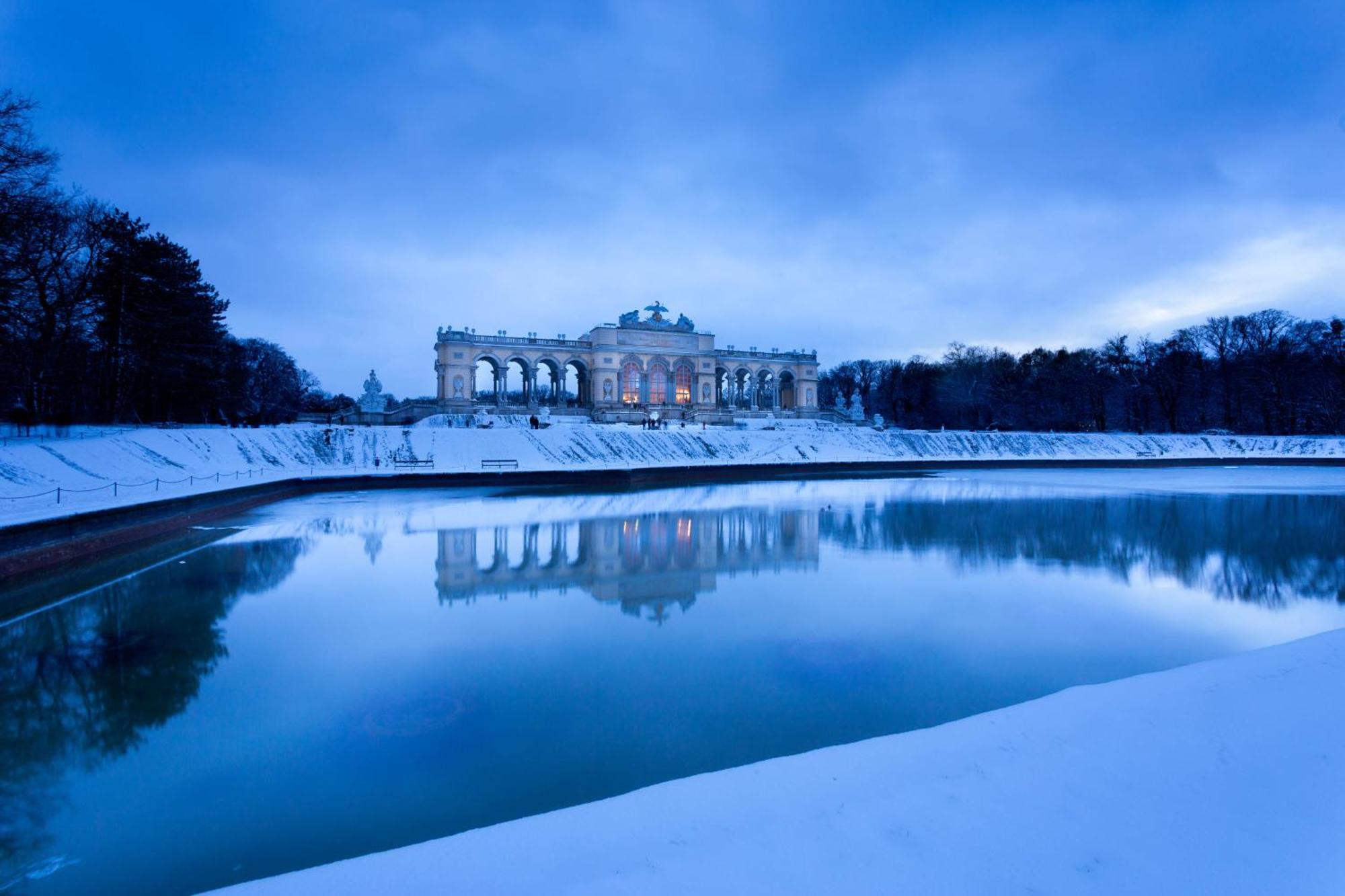 Luxe View Schoenbrunn Apartment